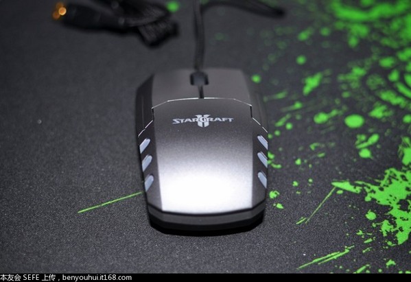  Razer Spectre ���������Ǽʢ���Ϸ���