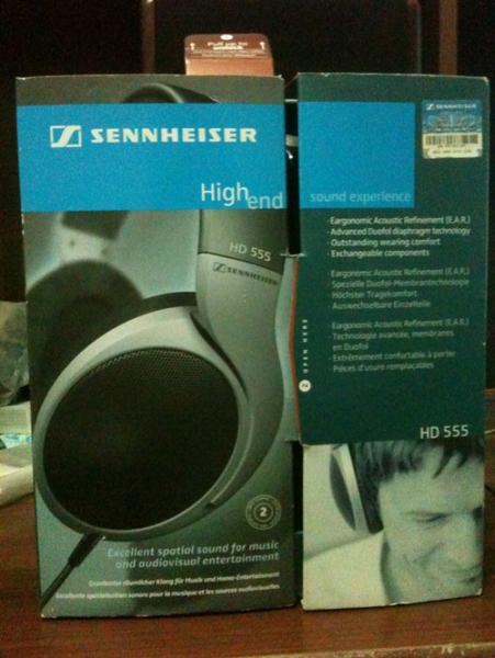 HD555