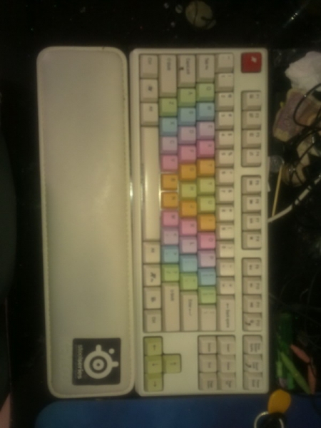 ����87��ɫ����