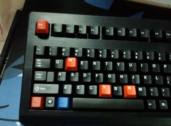 ��ɫ��ñ