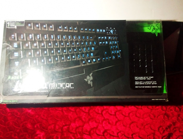 �ڸ����뾵���ر�