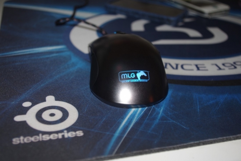 ���MLG