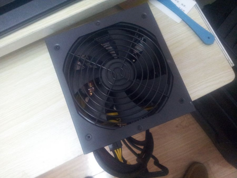 �����Ͷ�850W ģ�� ���Ƶ�Դ
