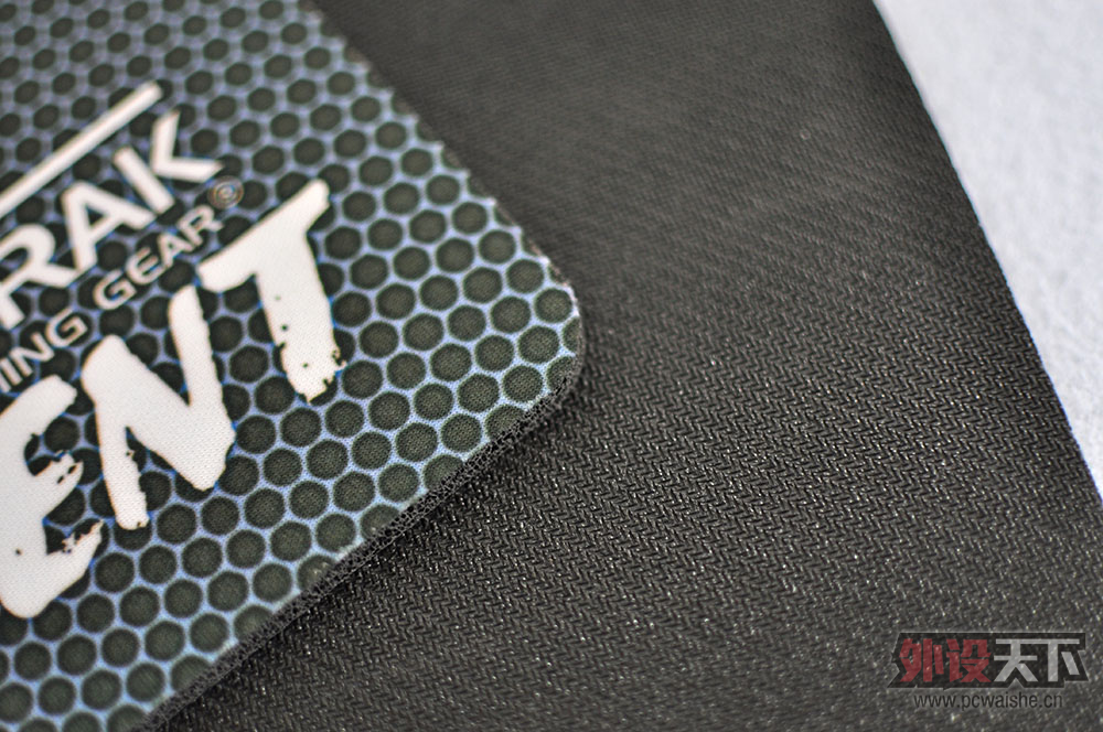 puretrak完美轨迹 鼠标垫小评