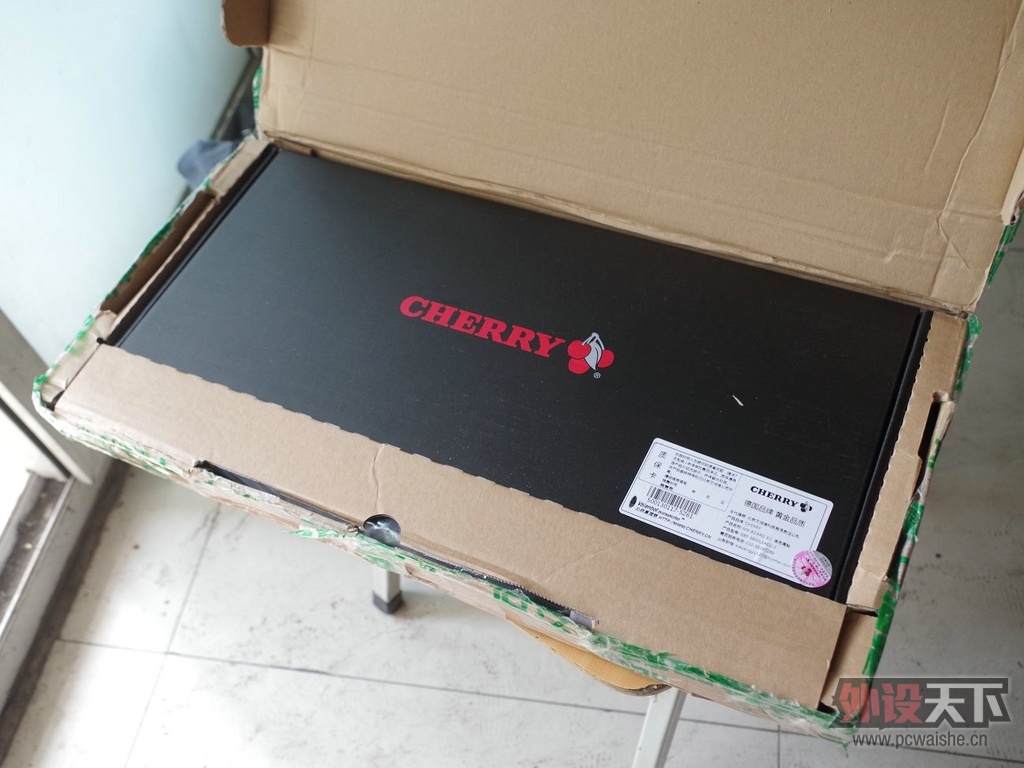 灵灵的Cherry mx BOERD 2.0 POM收入图集