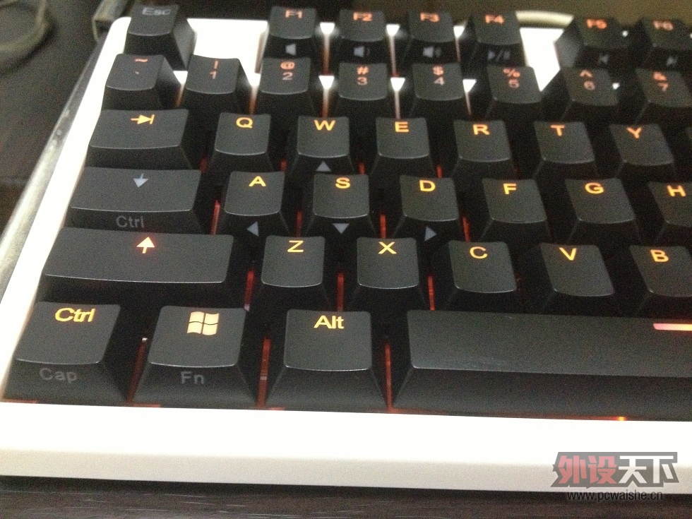 Plum 96第一版 自上灯