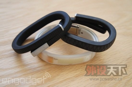Jawbone Up24评测：无线同步功能出色