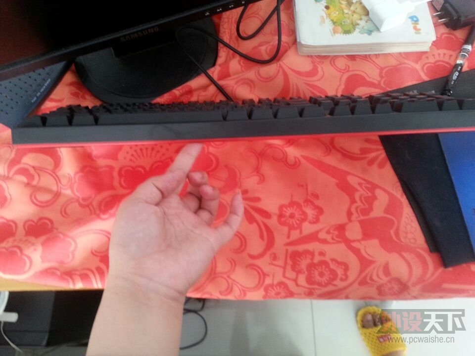 键盘侧面