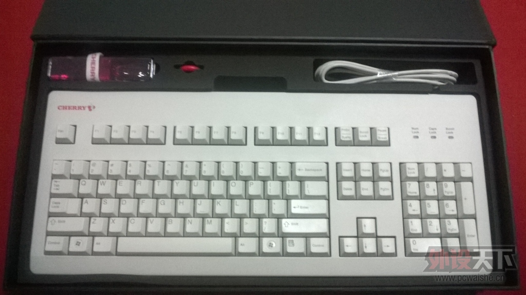 入坑，Cherry3494简单开箱