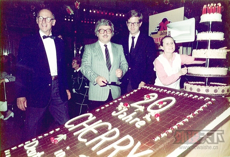 60_20-Jahre-CHERRY_Deutschland.jpg