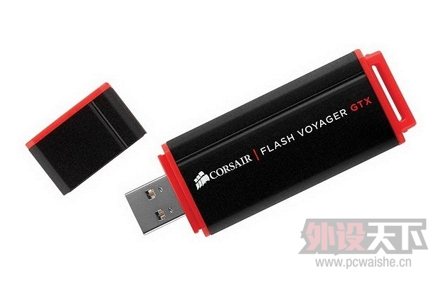 Corsair Ƴ U  Flash Voyager GTX SSD