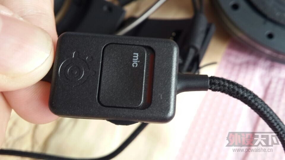 赛睿7h耳机有假的没?求懂的人帮看一下~