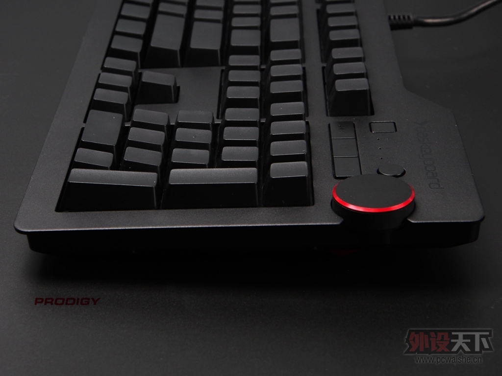 《 青轴之王，质感之王。》——  DAS keyboard 4 ultimate 无刻印青轴键盘评测