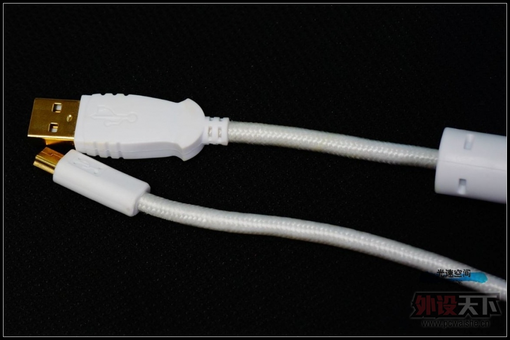 RGB普及正当时-QPAD MK-10机械键盘评测