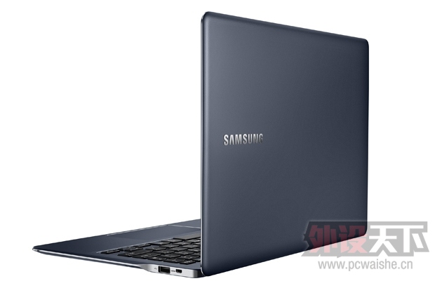 Samsung ATIV Book 9_back open_630_wide.jpg