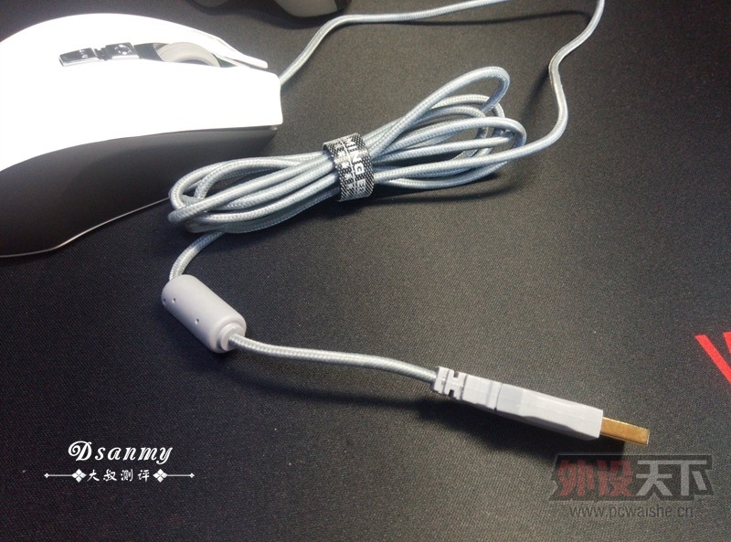 森松尼帝王蝎V58最详测评（带握法、拆解等）