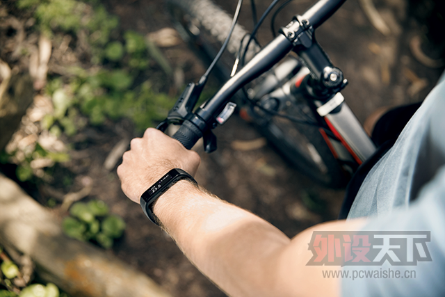 MSBand_Male_ProductDetail_MtnBike_8501_thumb.png