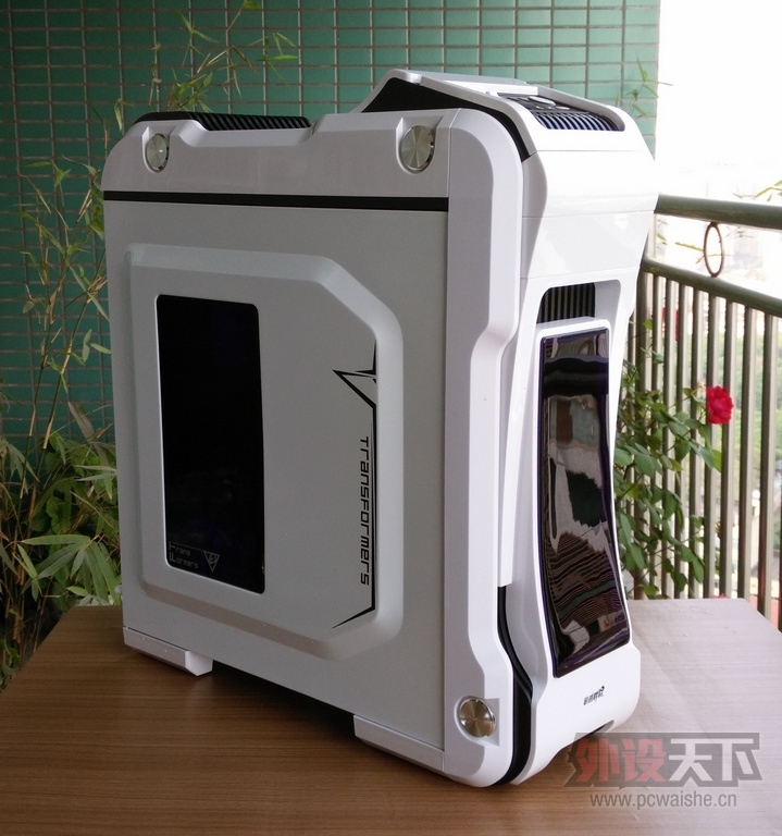第一次体验一体水冷和光污染——游戏悍将240冷排/机箱/电源三件套入手装机体验