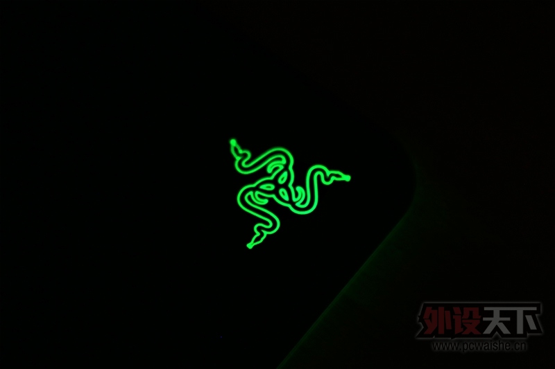 Chromaòʵƹϵͳ Razer Fireflyױ