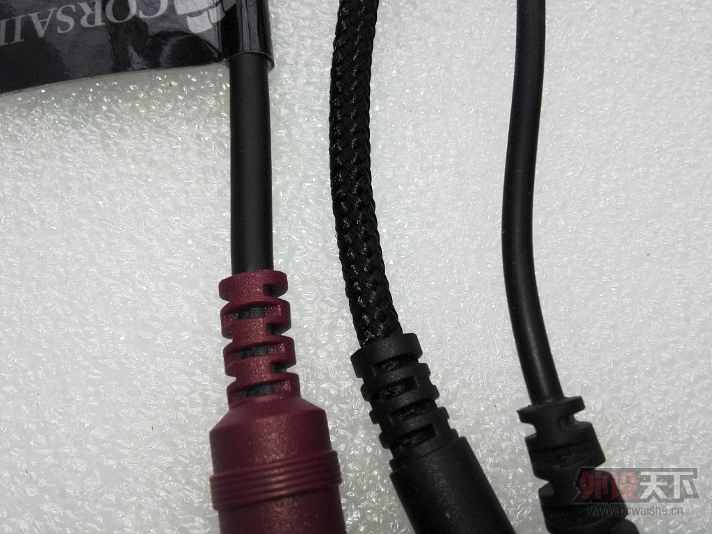 金士顿HyperX Cloud Core电竞耳机试用体验--Cloud家族极具性价比耳机