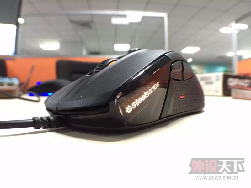 Rival 700Ϸ