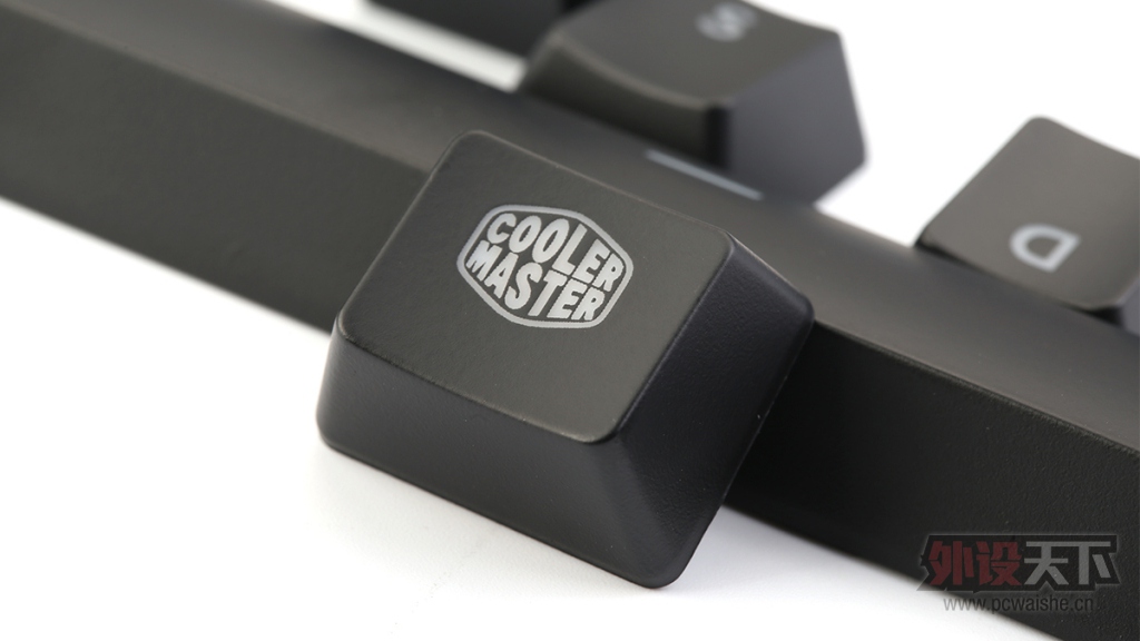 MasterKeys Pro L RGBе