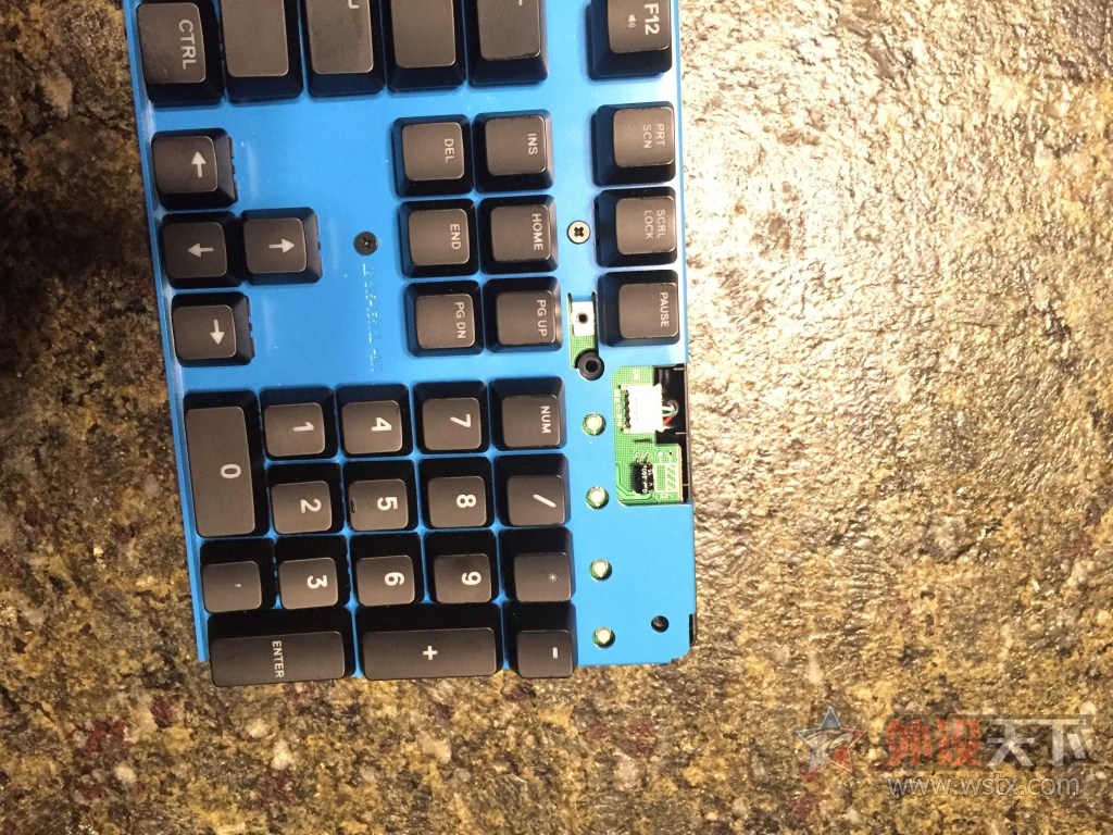 【超级评测周 + 机械键盘拆解与评测---赛睿 M500 样品】