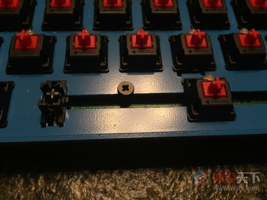 【超级评测周 + 机械键盘拆解与评测---赛睿 M500 样品】