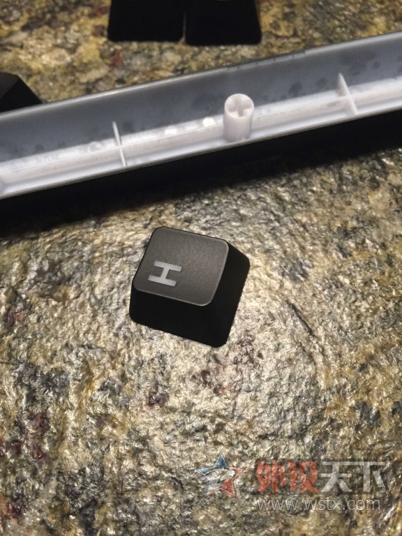 【超级评测周 + 机械键盘拆解与评测---赛睿 M500 样品】
