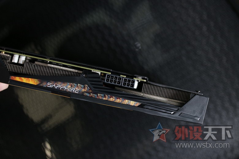 一键开核的蓝宝石 R9 380 怪物猎人限定版 游戏显卡