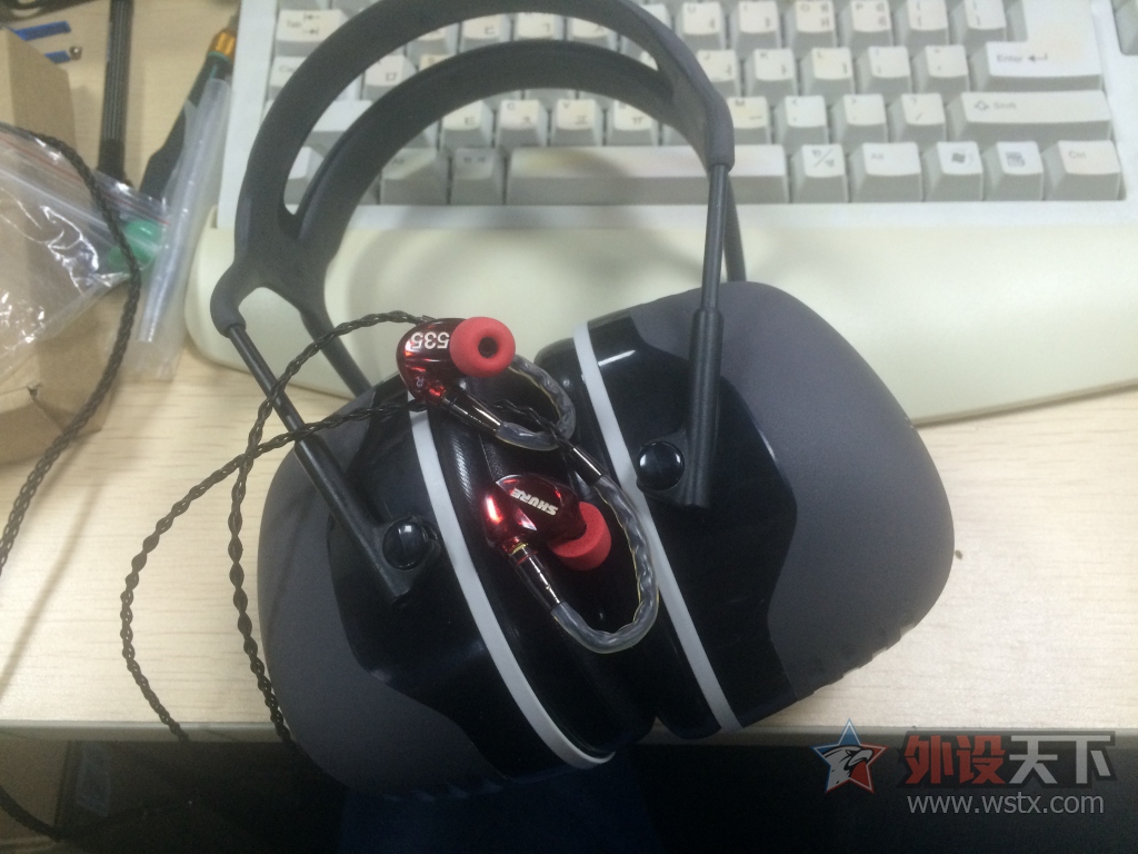 形未见 声先觉 HyperX Cloud Revolver黑鹰专业电竞耳机诚邀试用（试用名单已更新）