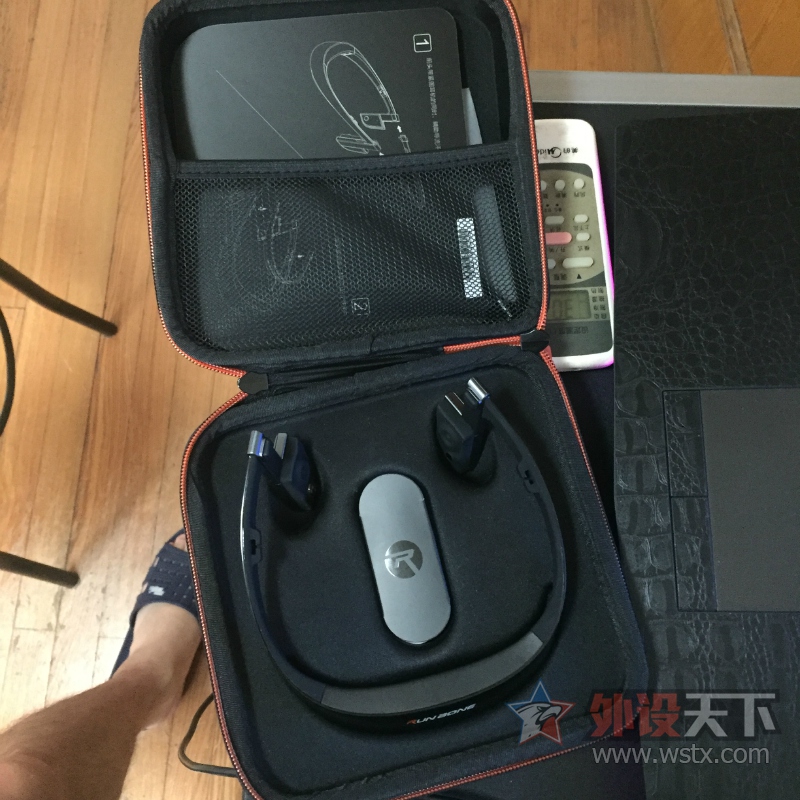 试用震动发烧游戏耳机