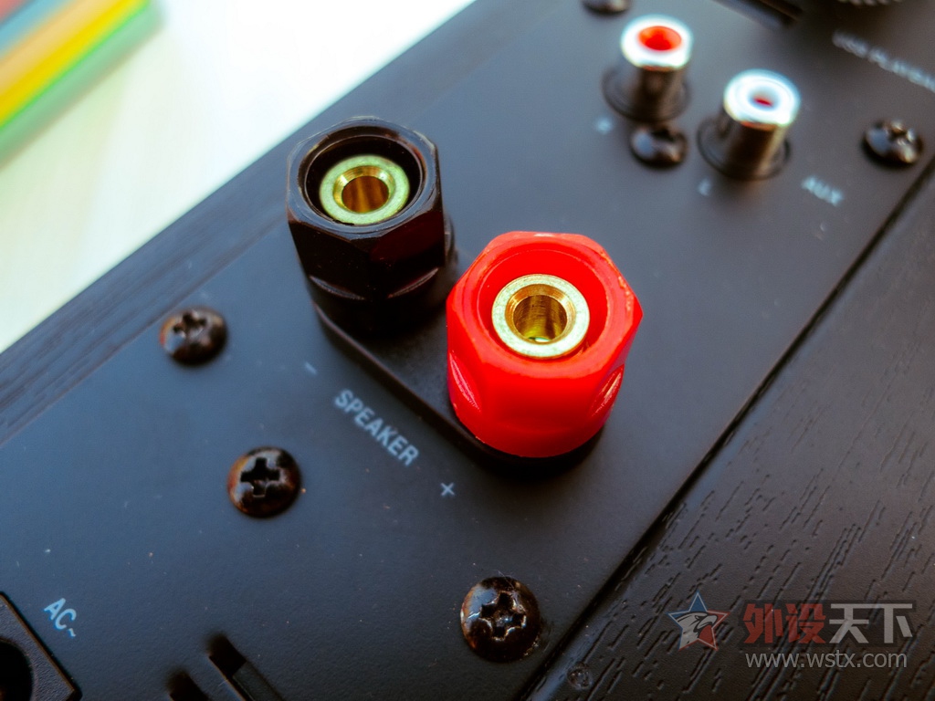 体验JBL CM102监听音箱---感受纯真的声音，还原音乐色彩