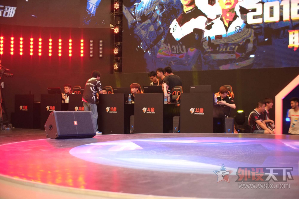 直击ChinaJoy-巧遇前wNv.Savage TyLoo tb