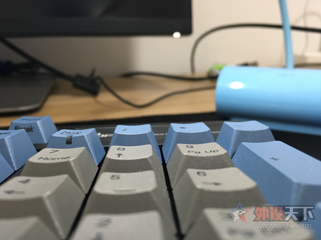 小键盘区的 numlock 键角度高度都不对