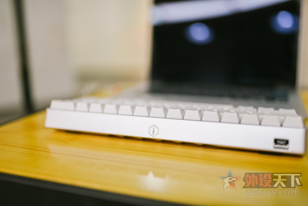 玩铝不玩灯，来点不一样的感觉----iQunix Lambo62上手体验