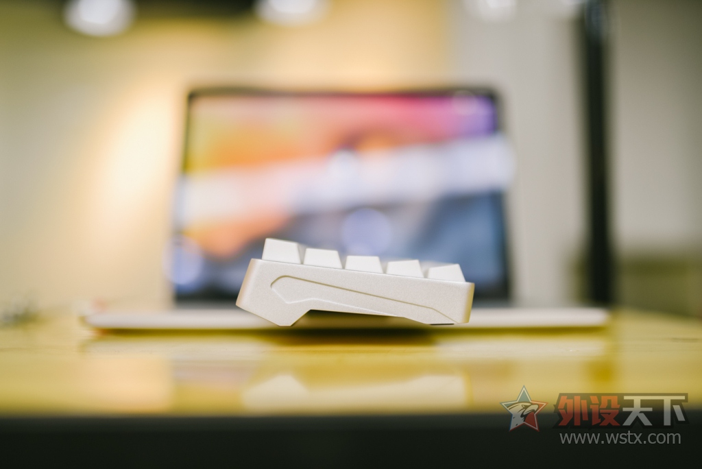 玩铝不玩灯，来点不一样的感觉----iQunix Lambo62上手体验
