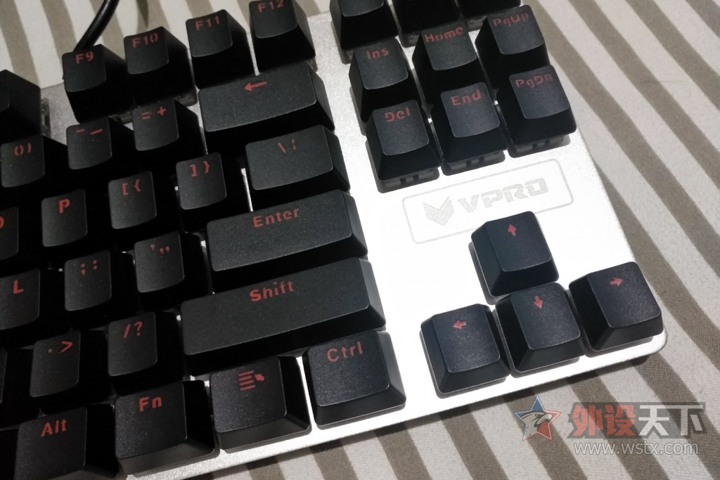 好消息！好消息！雷柏V500合金游戏机械键盘99元啦！