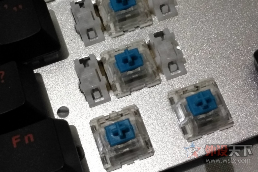好消息！好消息！雷柏V500合金游戏机械键盘99元啦！