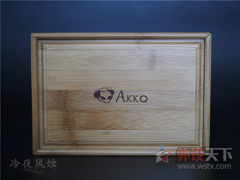 爱便捷，更爱逼格，AKKO艾酷AKM-Tiny金属数字键盘体验分享。