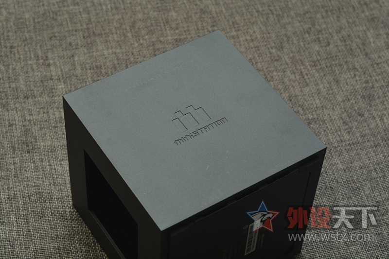 恩，这外形比人皇SKY帅，钛度MiniStation游戏机套装体验
