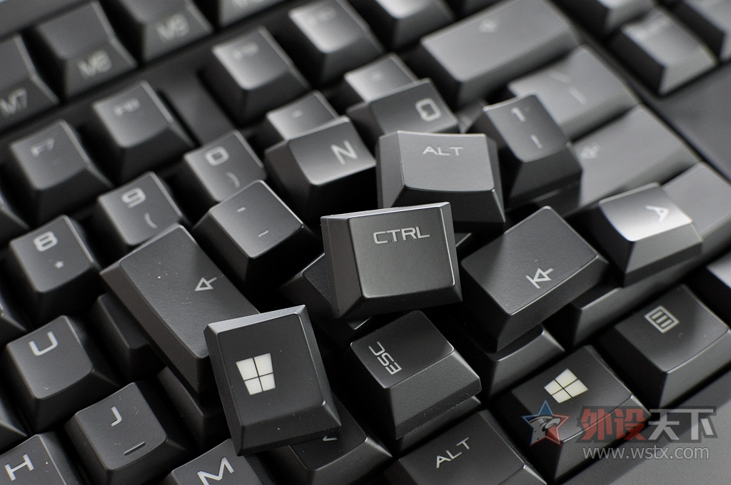 它的改变只是在拥抱新生代玩家，CHERRY MX BOARD9.0机械键盘评测