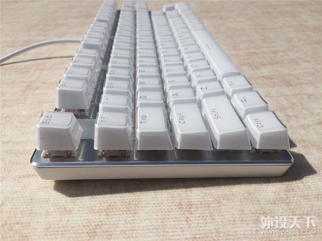 【温柔】终于等到你，雷柏V500s冰晶版红轴机械键盘评测