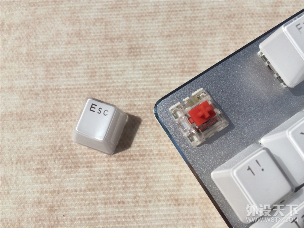 【温柔】终于等到你，雷柏V500s冰晶版红轴机械键盘评测