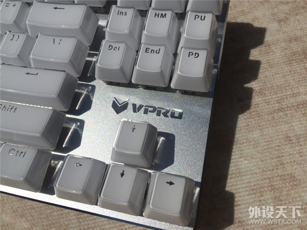 【温柔】终于等到你，雷柏V500s冰晶版红轴机械键盘评测