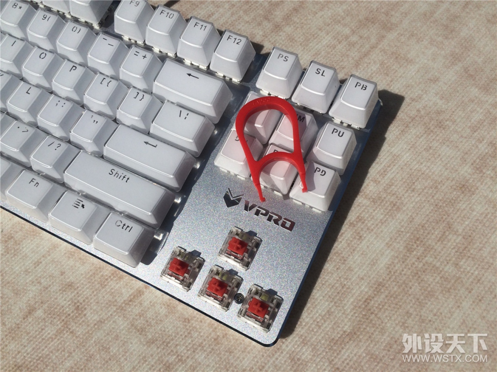 【温柔】终于等到你，雷柏V500s冰晶版红轴机械键盘评测