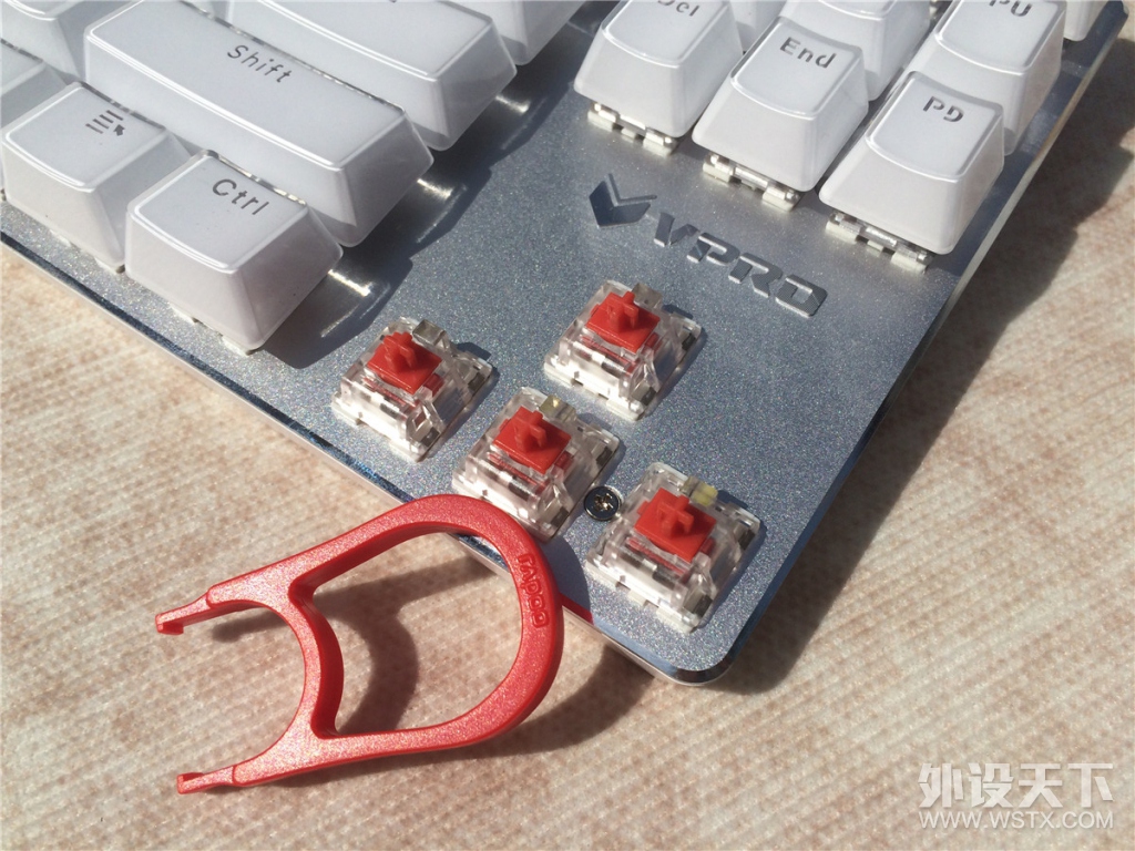 【温柔】终于等到你，雷柏V500s冰晶版红轴机械键盘评测