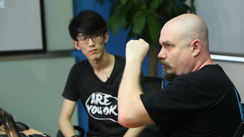 边用边充电的无线鼠标你见过没?外设天下为你解密罗技黑(图4)