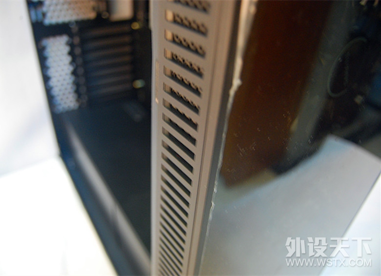 A粉的进阶 锐龙5 1600X上手攒机~小姐姐手办SHOW！