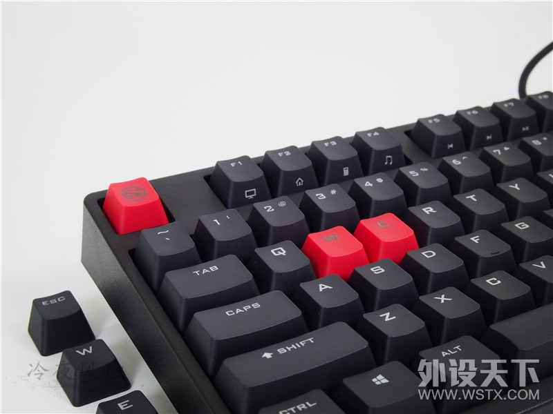 【风烛】做一名有“钛度”的召唤师——钛度召唤师电竞机械键盘简评